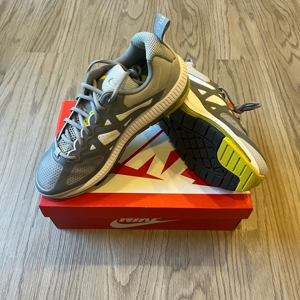 Nike Air Max Genome size 9.5 and 11 US - Picture 5 of 12